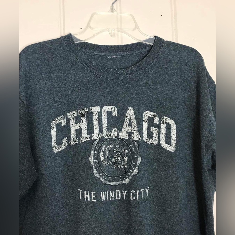Chicago The Windy City Tee Shirt T-shirt
Size XL 46 - 48
Crew Neck
60% Cotton - Picture 12 of 16